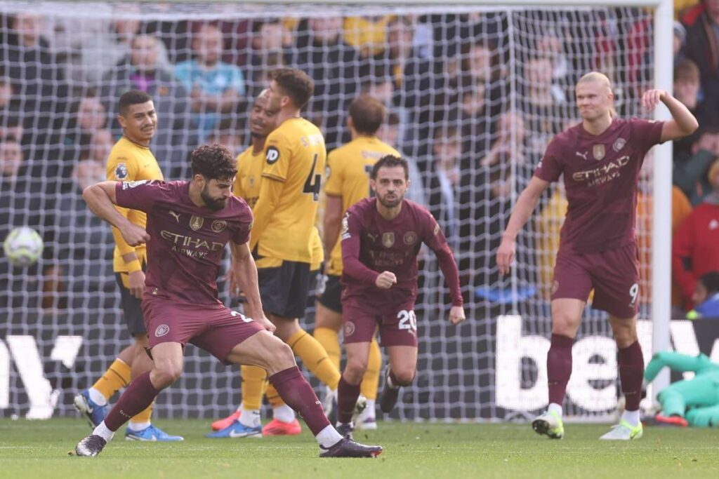 Эмоции в конце. «Манчестер Сити» обыграл последнюю команду в таблице благодаря своим защитникам