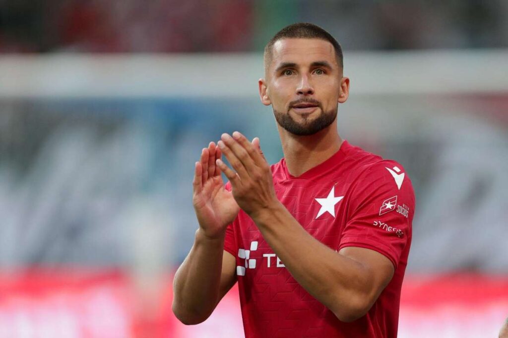 Висла Краков восстанавливает свой баланс за счет борющейся Сталь Сталёва Воля