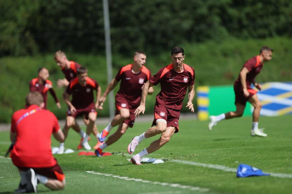 Польша начнет отборочные матчи ЧМ с домашних матчей против Литвы и Мальты