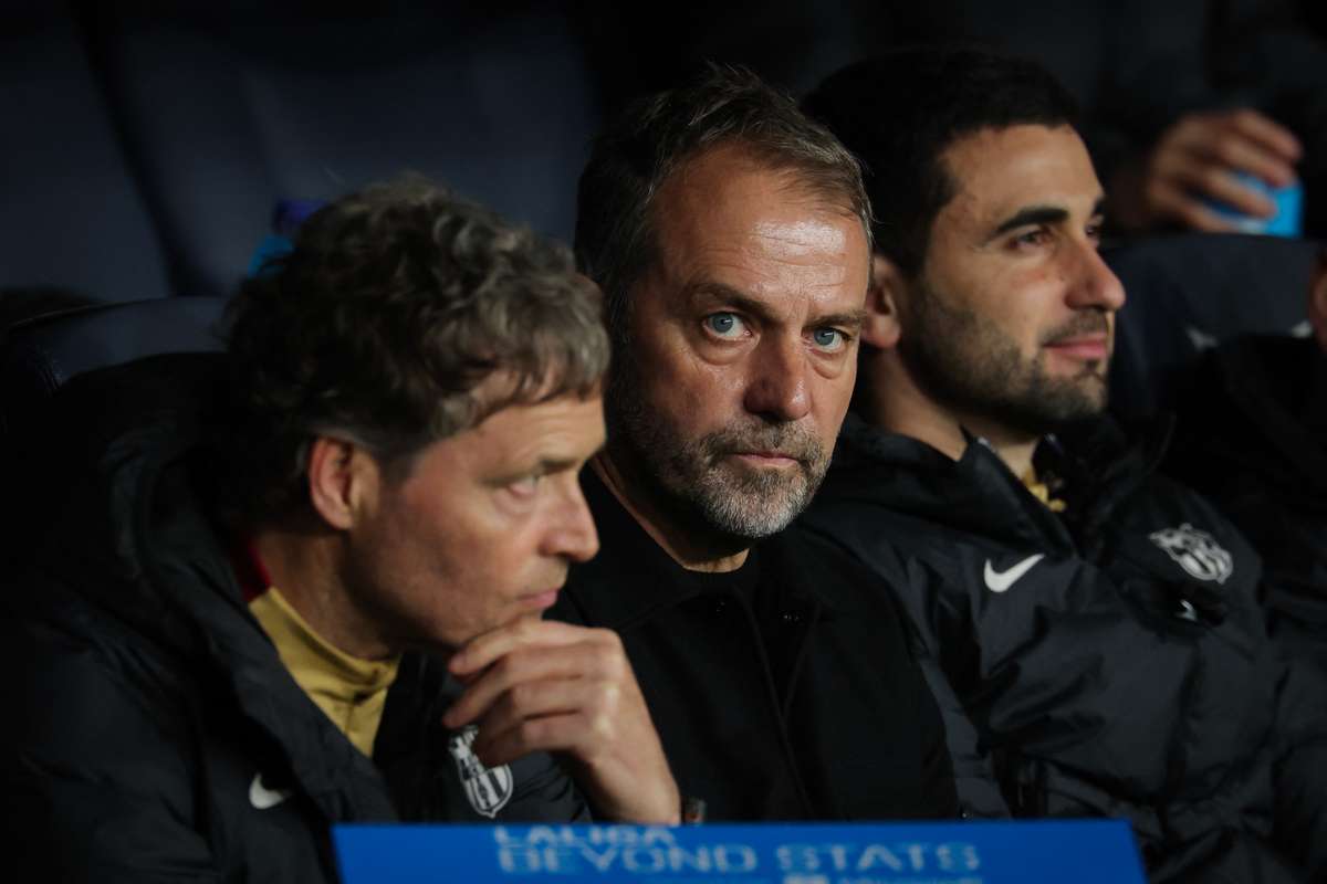 Ханси щелкнет о возвращении Барселоны на вершину стола. "Ничего не меняется"