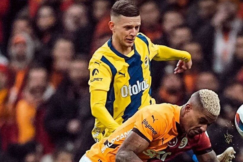 Галатасарай пережил Дерби из Фенербахче, полный матч Франкавски, Симаньский час