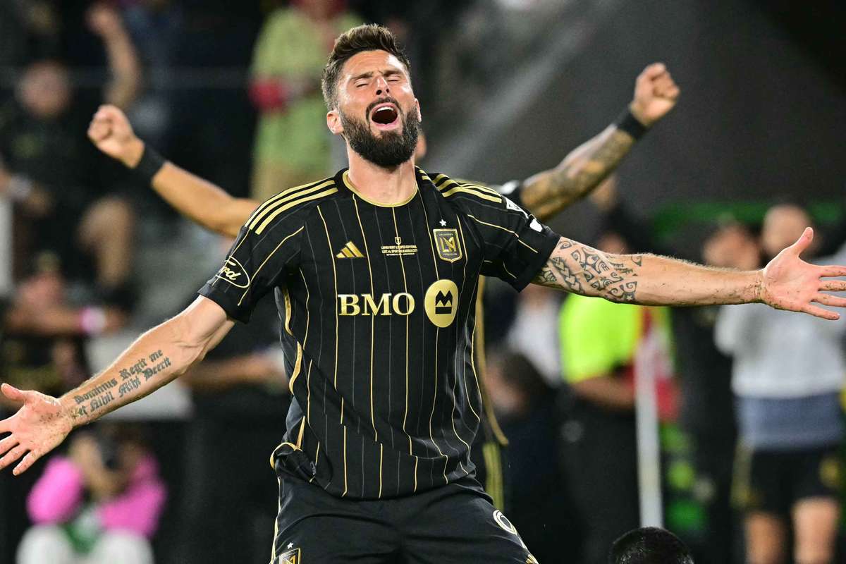 Ювелирные изделия стоимостью 500 тысяч были украдены из дома Жиру. евро. Полиция продолжает расследовать