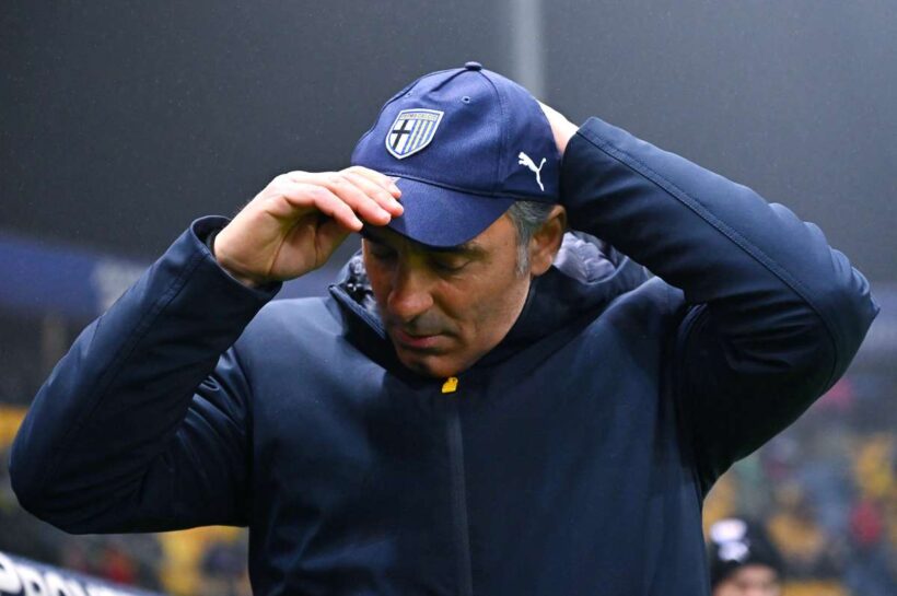 Фабио Пекчиа больше не тренер пармы. Это восьмое увольнение тренера в этом сезоне
