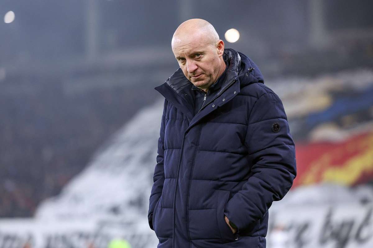 Вирус в плащной комнате Пиаста, Александар Вукович и игроки больны перед матчем против леса