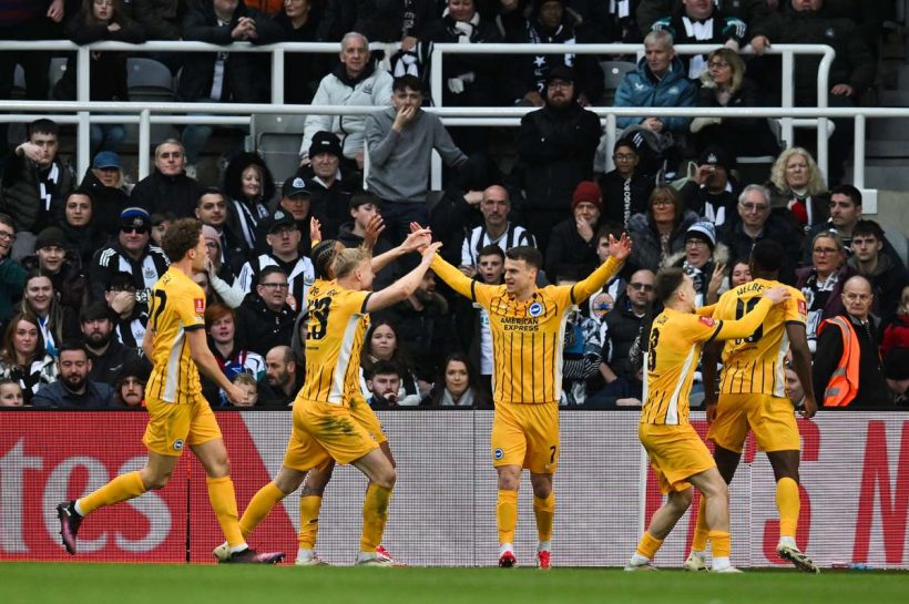 Брайтон реверсирует результат матча из Ньюкасла. Красные карты и дополнительное время на улице Парк Джеймса