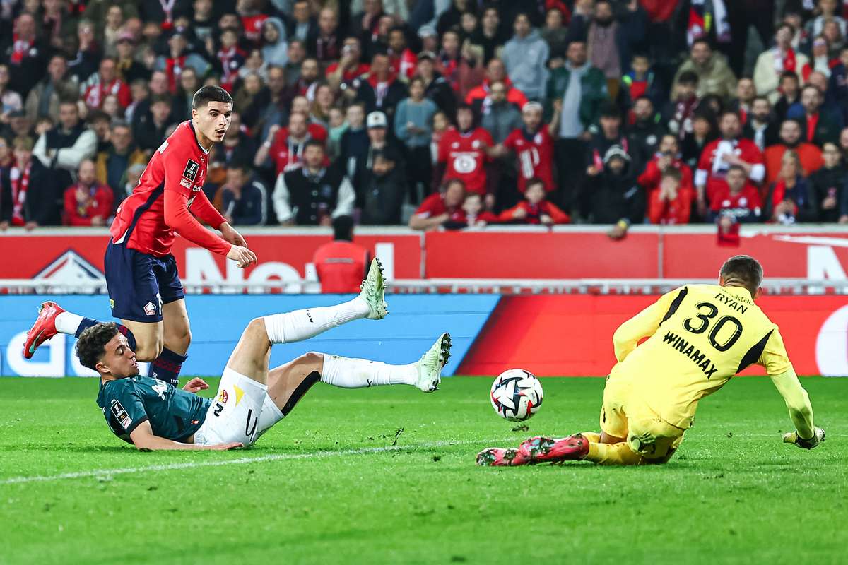 Кошмарная ошибка Райана Да Лилля в Лиге чемпионов? На данный момент он выиграл Дерби