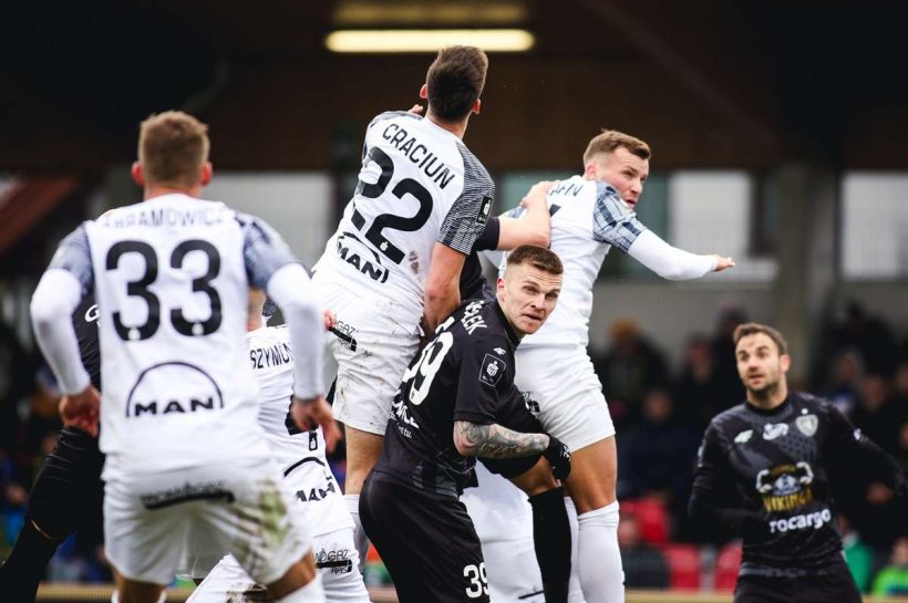 Воскресенье с Ekstraklasa: Пушча исполняет свою мечту, первую победу дома в Премьер -лиге