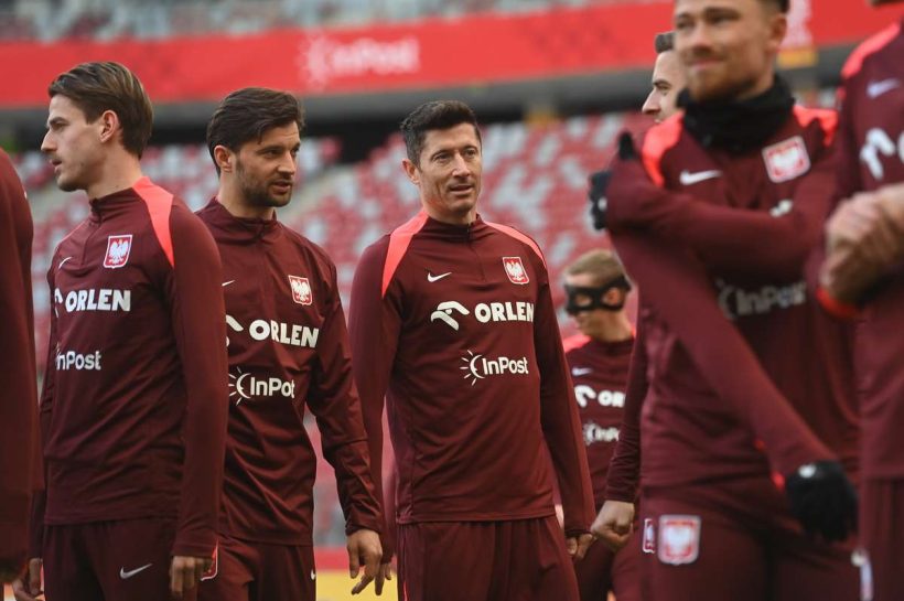 Поляки необходимы для победы в Литве и Мальте. Тем не менее, у них были скольжения в таких матчах