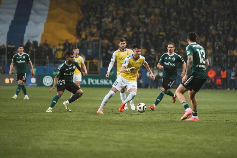 Сумасшедший матч в Люблине. Много целей, вратарей и преступных ошибок на последней встрече