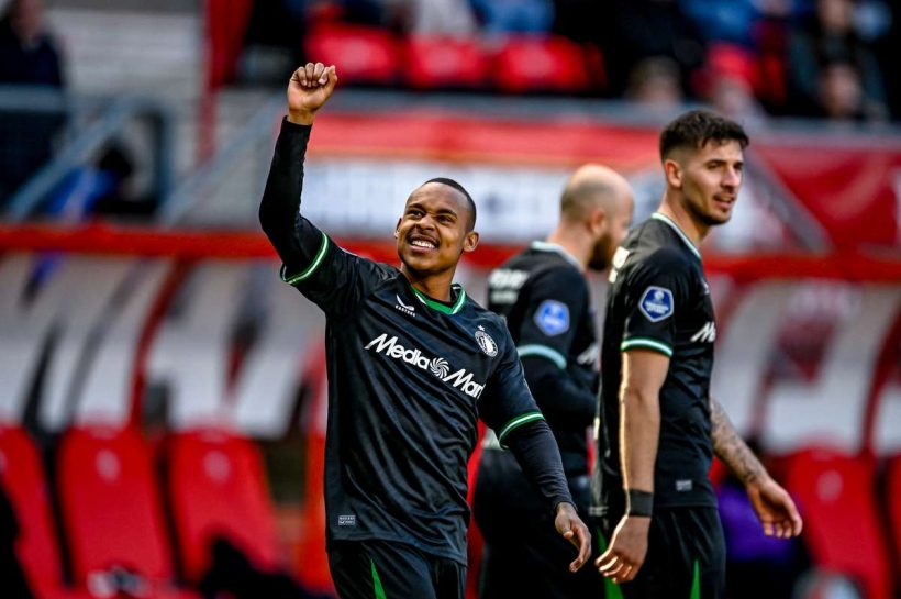 Впечатляющая победа Ван Перси Фейеноорд, очень солидный режим