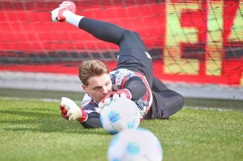 Neuer пострадал, но, по крайней мере, Джонас Урбиг возвращается к обучению Баварии