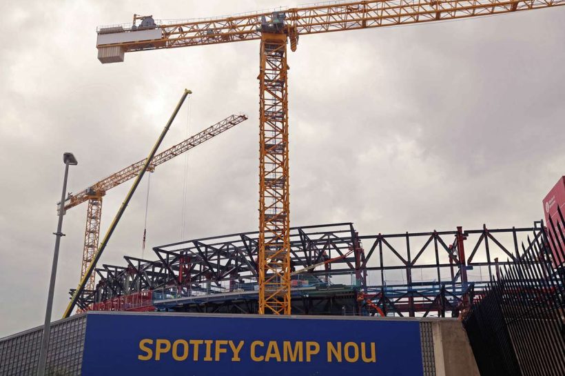 Еще одна задержка в реконструкции Камп Ноу, Барса закончится сезоном в Монтюике
