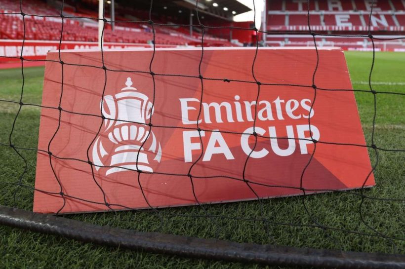 Полуфиналы Кубка Англии: Aston Villa встретится с Crystal Palace to Wembley