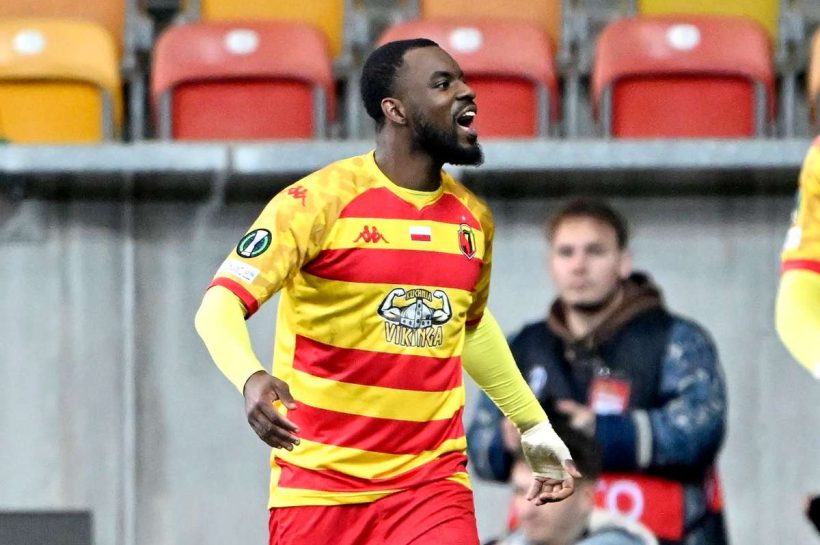 Jagiellonia сбивает ослабленный Cercle, удивительный удар Pululu