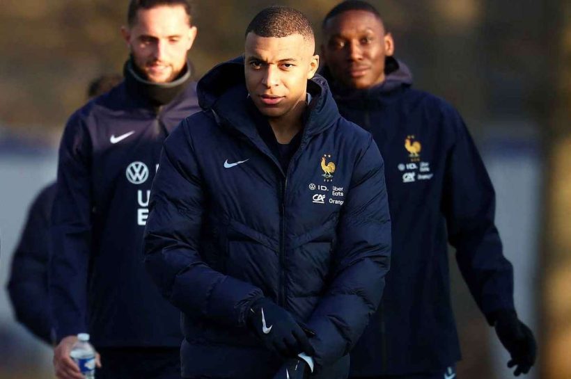 Mbappé рад вернуться в сборную. "Я никогда не нарушал контакт с тренером"