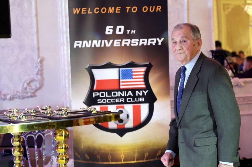 Соберите удержанный футболист Legia Антони Трзасковски умер. Он выступал в łazienkowska 12 лет