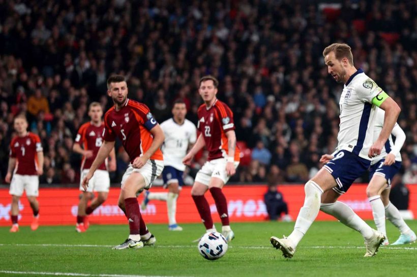 Англия начинает сезон под руководством Тучеля, победив в Латвии