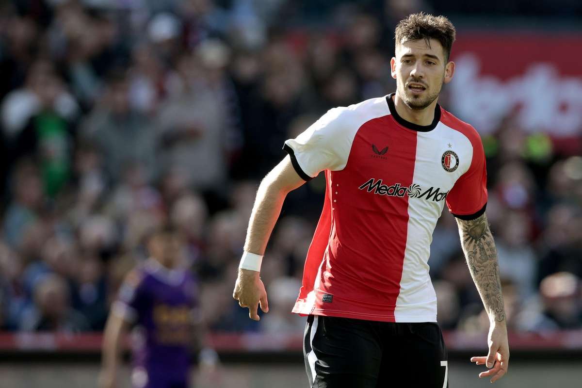 Первый гол Модера открыл путь к утомленной победе Feyenoord