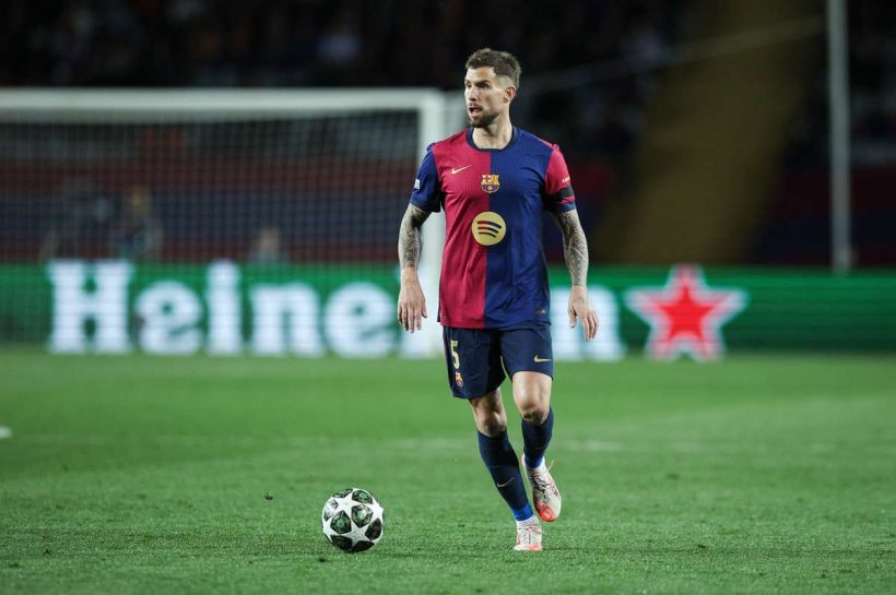 Иньиго Мартинес продлил контракт с Барселоной к 2026 году