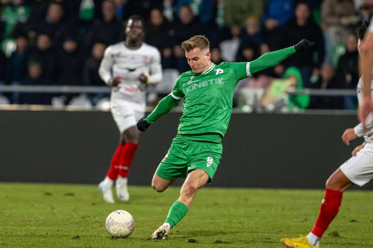 Матеуш ęgowski с первой целью покинуть Погонь, хороший период в Швейцарии