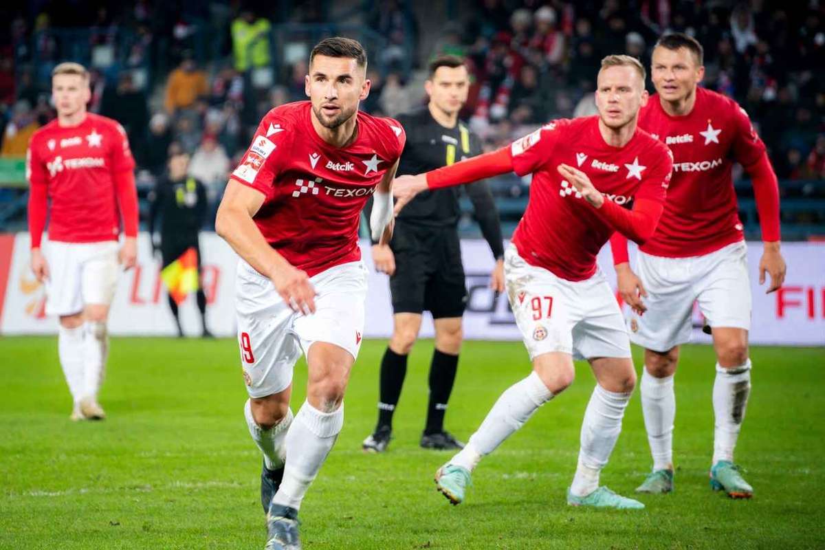 Wisła Kraków упал в Legnica, матч в тени судебных споров