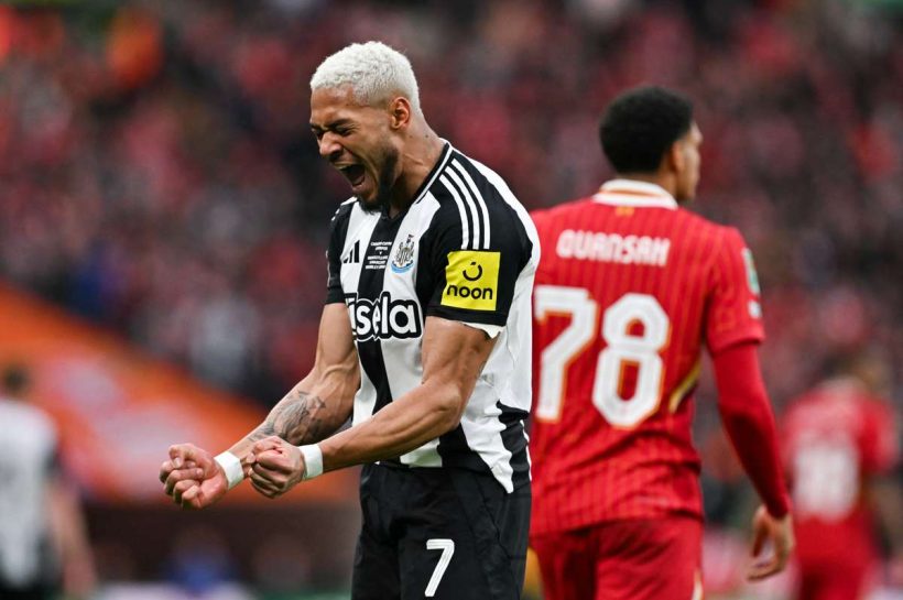 Ньюкасл с большим успехом. Ливерпуль победил в финале Кубка Лиги