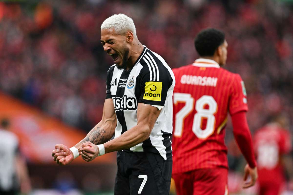 Ньюкасл с большим успехом. Ливерпуль победил в финале Кубка Лиги