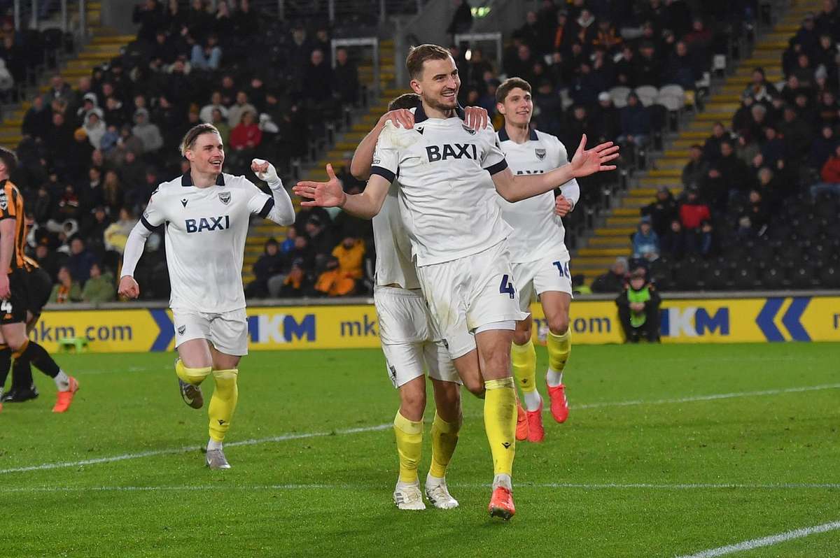 Второй гола Helica был недостаточно для Оксфорда, более тесного обслуживания после победы