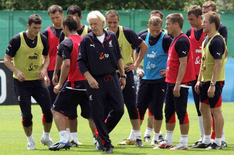 Качмарек вспоминает Бинхаккер. "Лео был отличным тренером и стильным гостем"