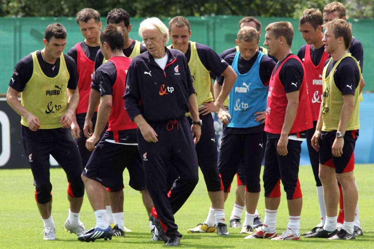 Качмарек вспоминает Бинхаккер. "Лео был отличным тренером и стильным гостем"