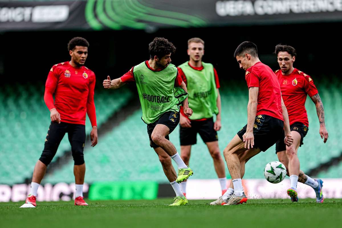 Польские команды играют с соперниками класса в финале 1/4 лиги конференции