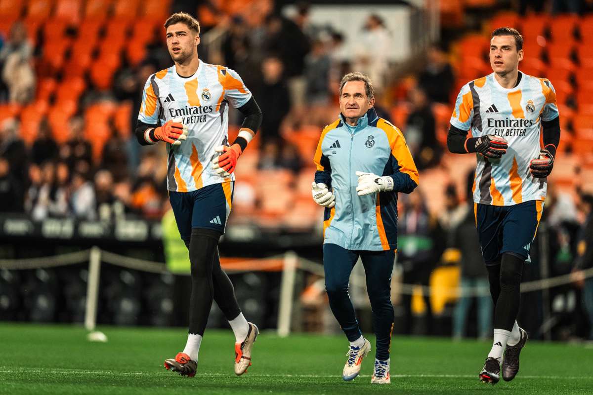 19-летний дебютирует в цели Реала Мадрида против Валенсии?