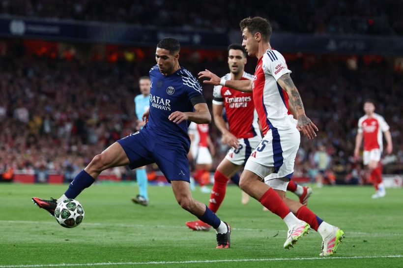 Гол, но и Дембеле травма. Париж Сен-Жермен выигрывает с «Арсеналом» в Лондоне