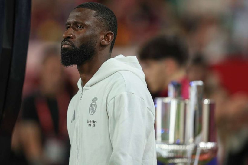 Настоящий защитник Антонио Рудигер приостановлен на шесть матчей. "Мне снова жаль судью"