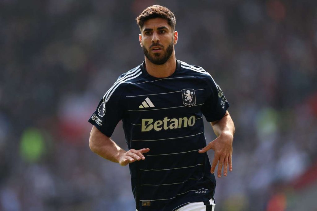 Марко Асенсио, четвертый футболист в истории Премьер -лиги, который потратил два штрафа