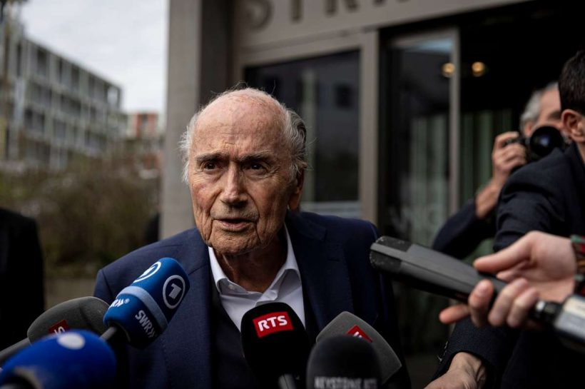 Сепп Блаттер критикует ФИФА. «Матчи матчей перегружены»