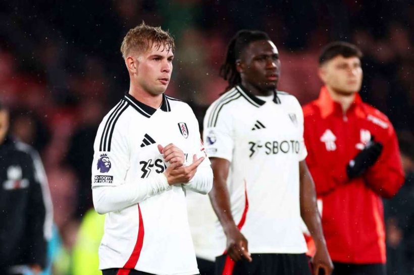 Беспрецедентная ошибка в Премьер -лиге. Судья изменил не тот игрок, тренер в ярости