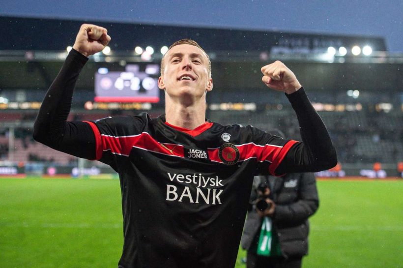 Великий апрель Адама Букса в Дании, но цель нападающего Миджилленда не выиграл