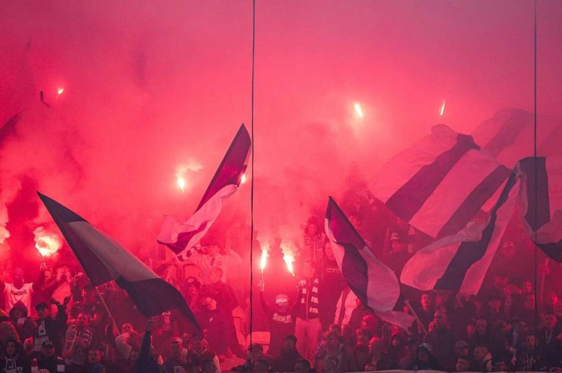 С следующего сезона в Швеции, два года тюрьмы за пиротехнику на стадионах