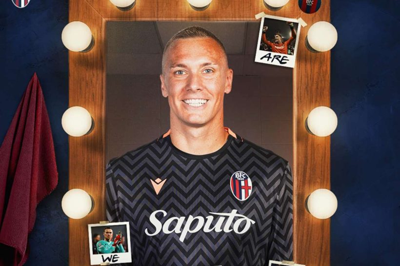 Официально: Лукаш Скорупский дольше в Болонье, польский вратарь расширяет контракт в серии А