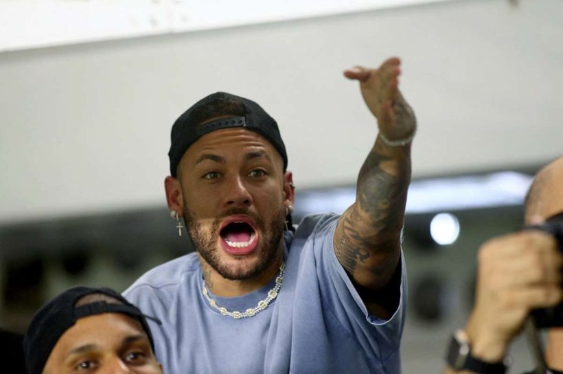 Неймар требует приостановки подкаста о своей жизни, суд отклоняет иск