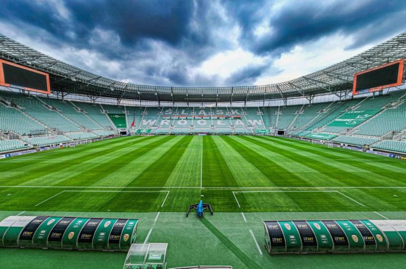 Стадион в Вроцлаве ждет обмена газонами до финала лиги конференции