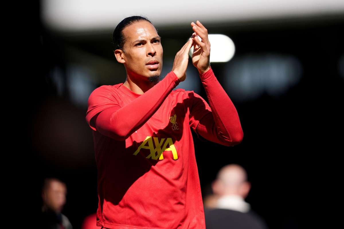 Гарри Кевелл утверждает, что Ван Дейк - лучший центральный защитник в истории Премьер -лиги