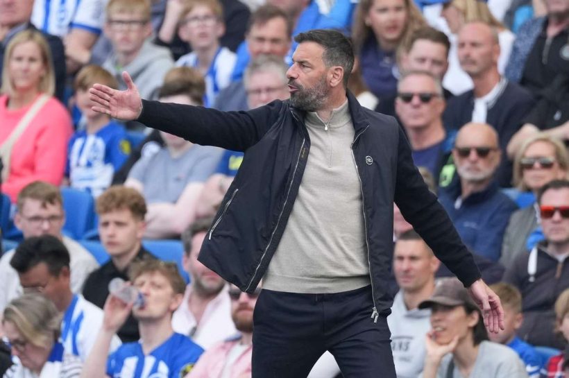 Ван Нисктелруй хочет остаться в Лестере, несмотря на осень. "Проблема ладить"