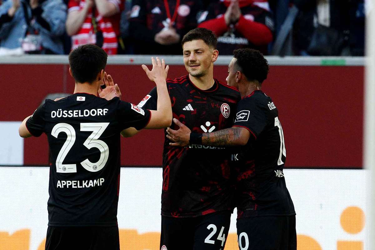 Dawid Kownacki забивает 11 -й гол в сезоне и обеспечивает победное состояние