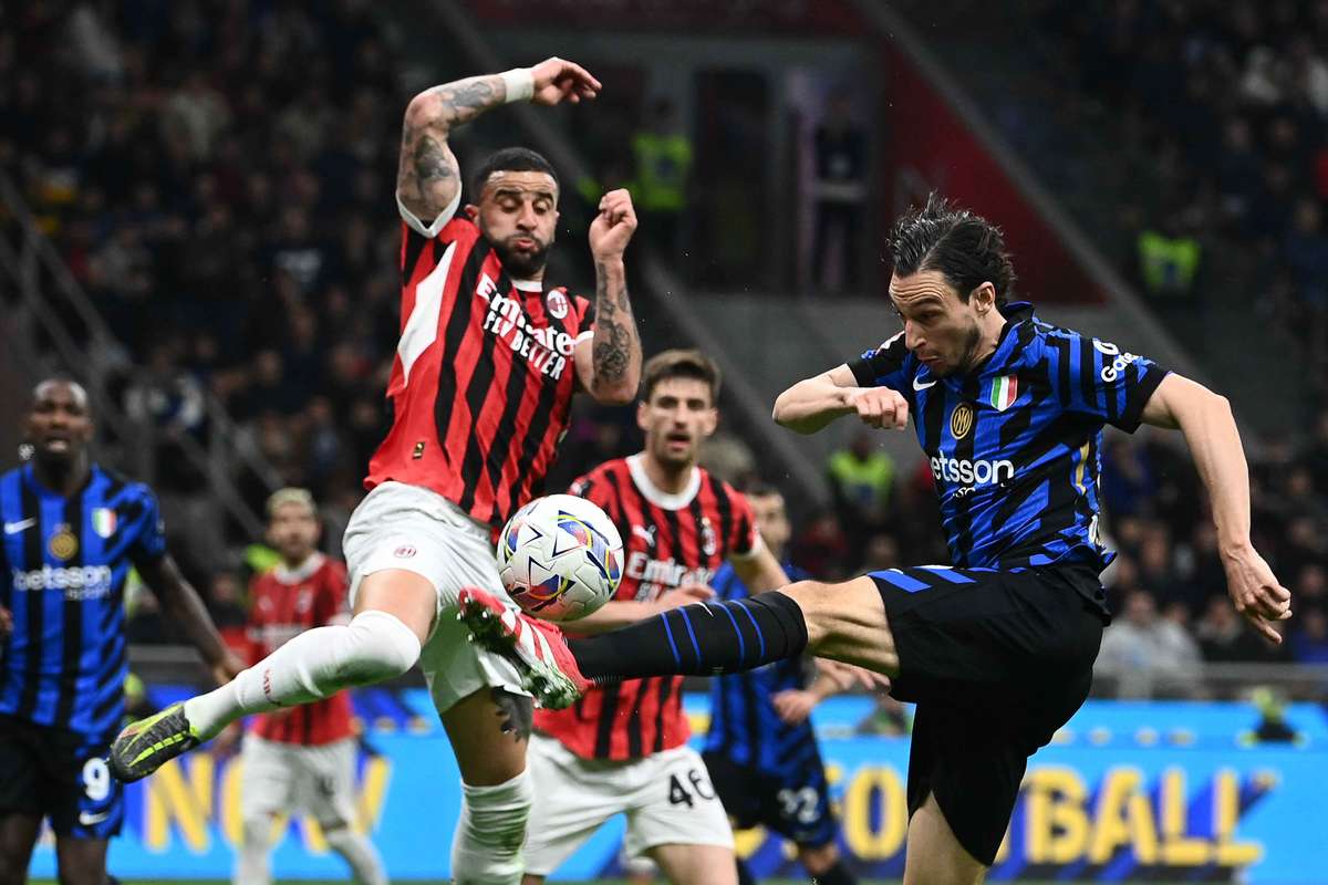 Calhanoglu соответствует Аврааму, Милану и межкоучебному заканчиванию с ничьей в Coppa Italia