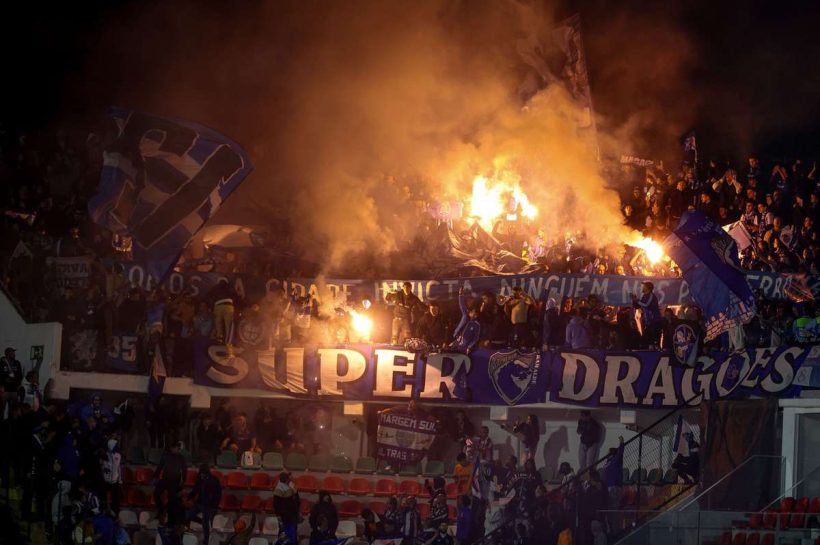 Полиция должна была защитить игроков ФК Порту после компромисса поражения в Амадоре