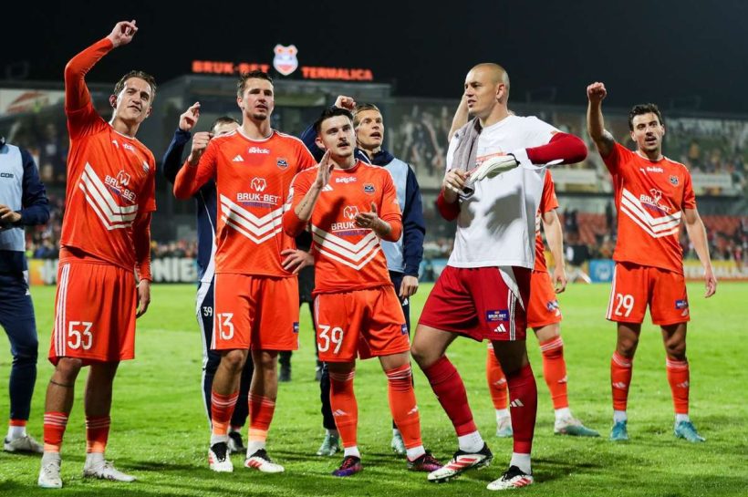 Bruk-Bet Termalica Nieciecza возвращается в Премьер-лигу через три года. Определил ничь