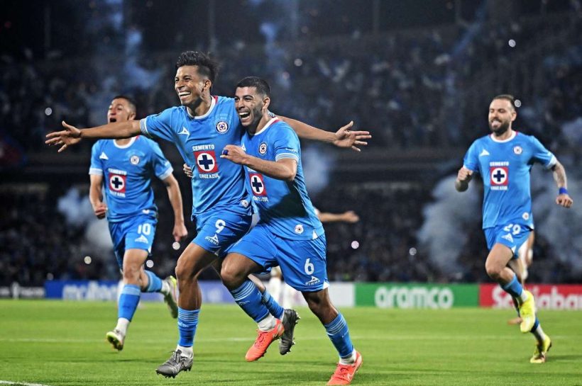 Круз Азул победил Тигреса и сыграл в финале Кубка чемпионов. Богуш с шансом на название