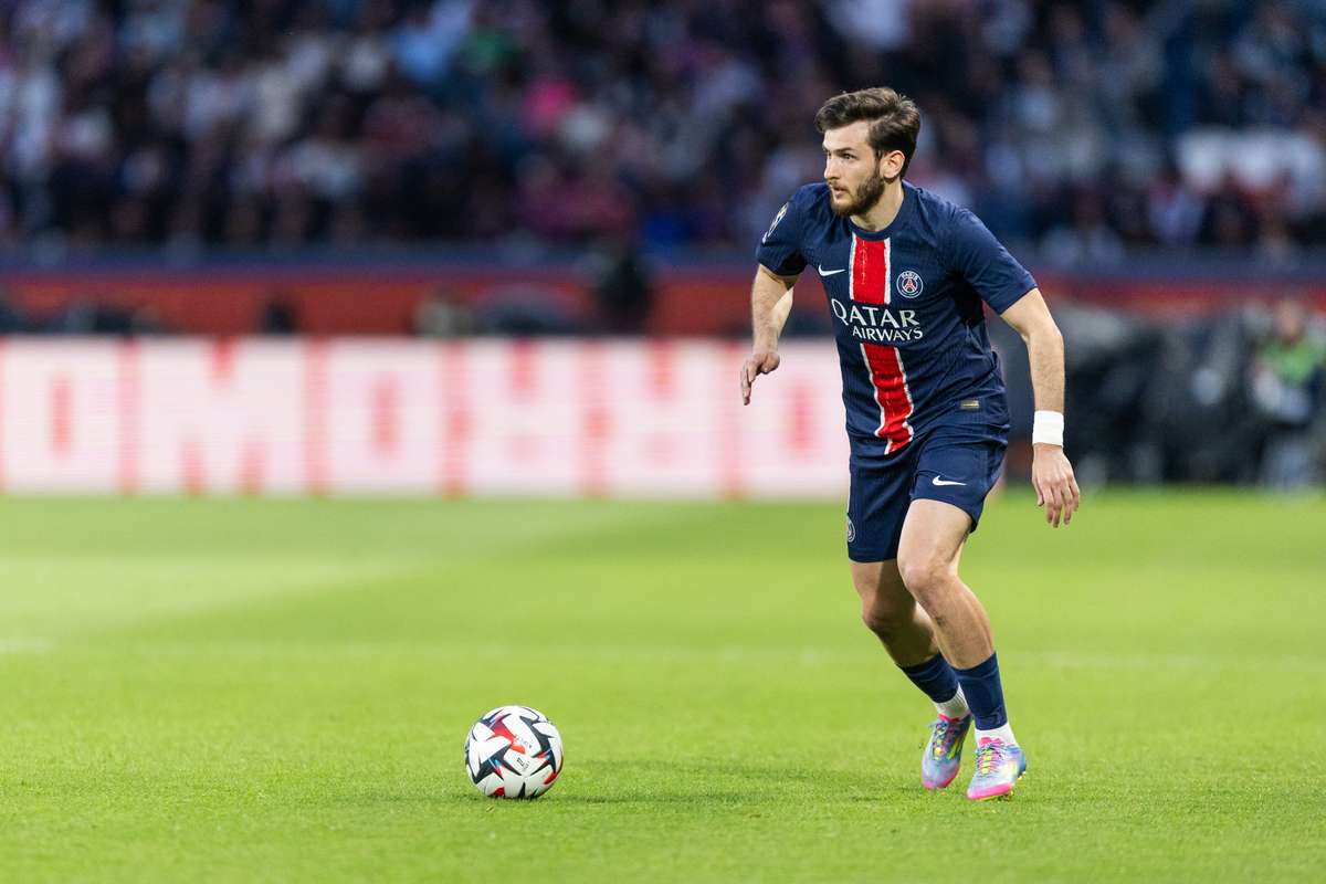 Луис Энрике не беспокоится о Кваратскелии: он будет готов к финалу Лиги чемпионов